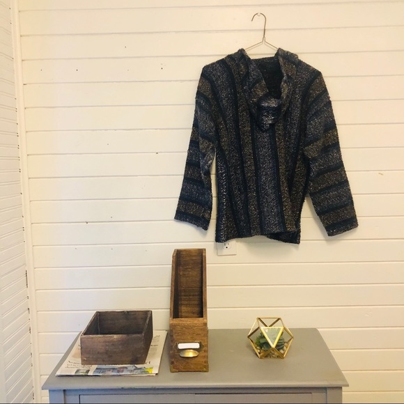 Frank’s Small Baja Poncho Hoodie - Picture 2 of 4